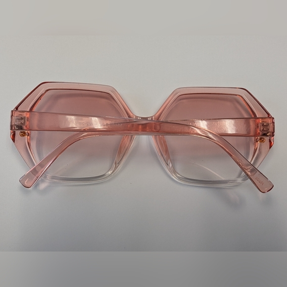 NOS URBAN OUTFITTERS OVERSIZED SUNGLASSES - Picture 3 of 9